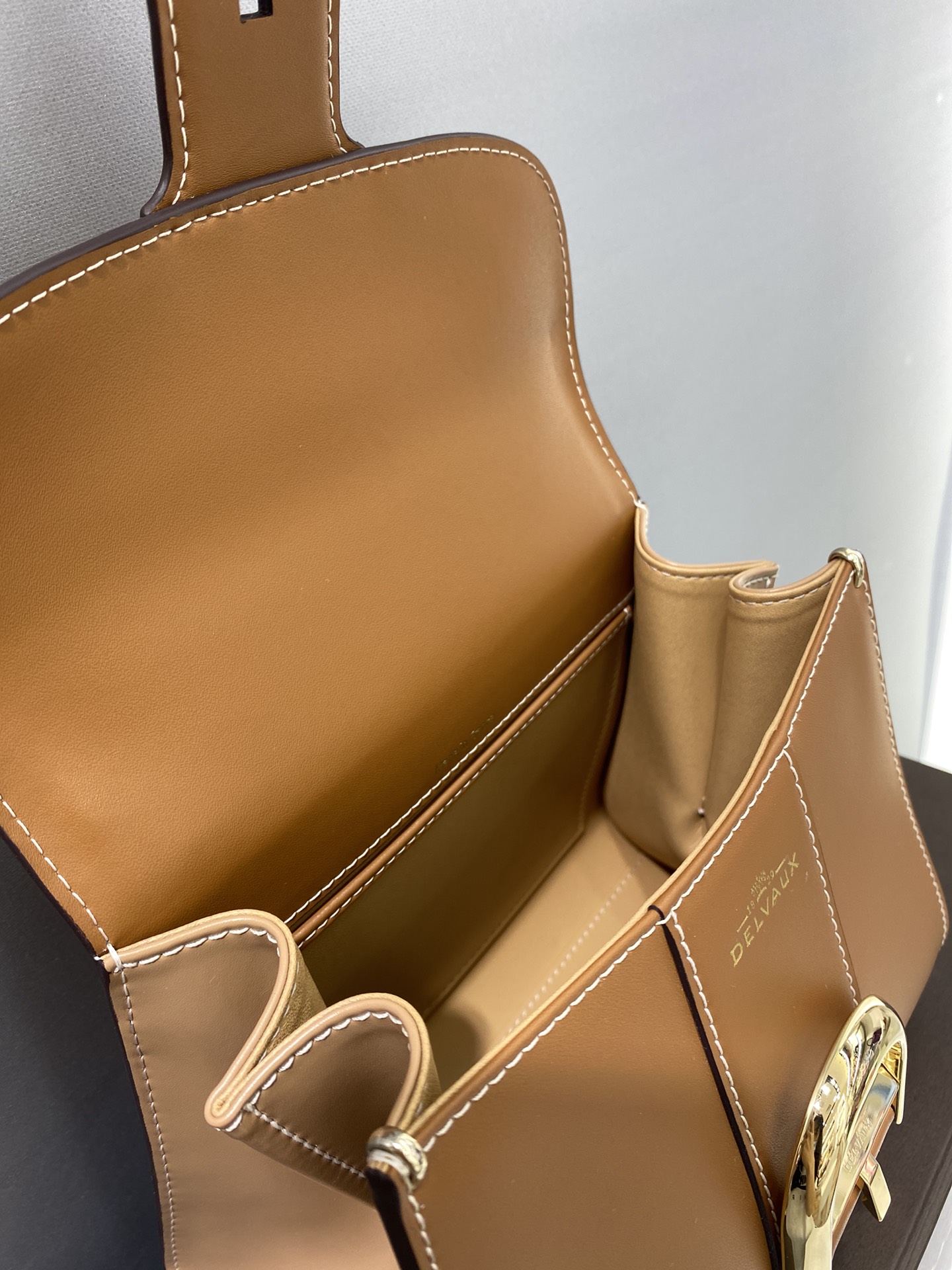 델보 브리앙 박스백 미니